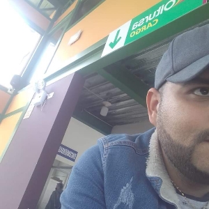 Moises's avatar