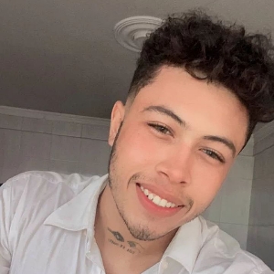 Douglas Hernández 's avatar