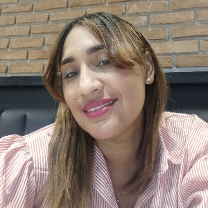 Rosy's avatar