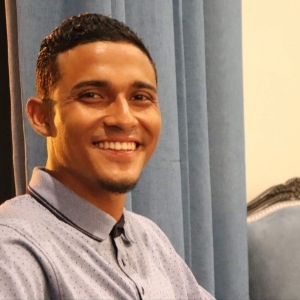 Carlos Ruiz Acevedo's avatar