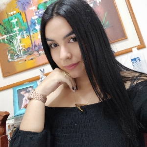 Ana Alizo's avatar
