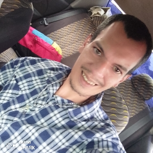 Miguel Vargas's avatar
