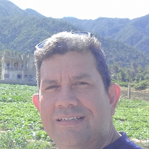 Josue Colina's avatar