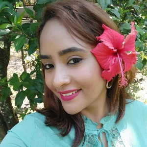 Iara Lugo 's avatar