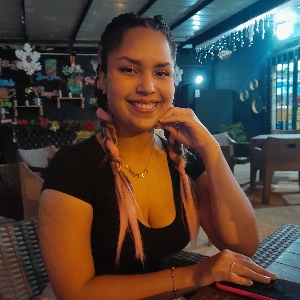 Antonnella Romero's avatar